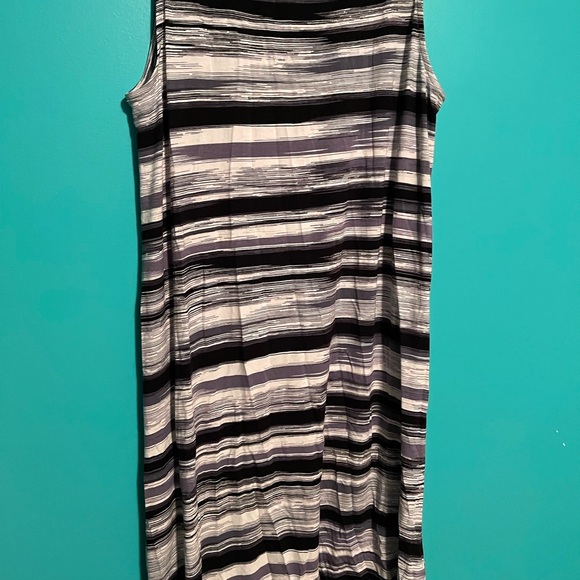 🛑Striped MIDI Dress🛑 - Picture 2 of 4
